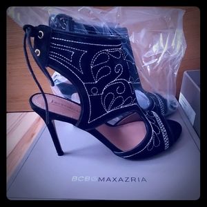 Bcbg Maxazria black heels 10 new